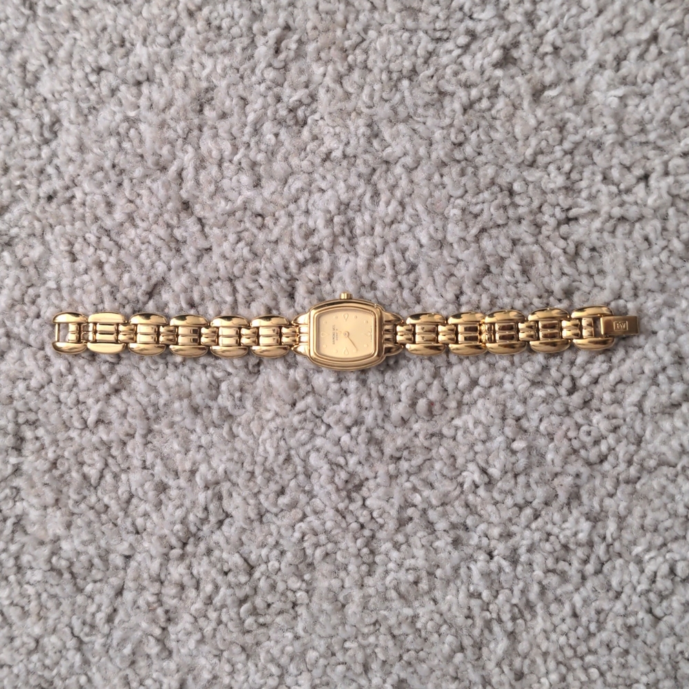 GUC Raymond Weil Gold Watch